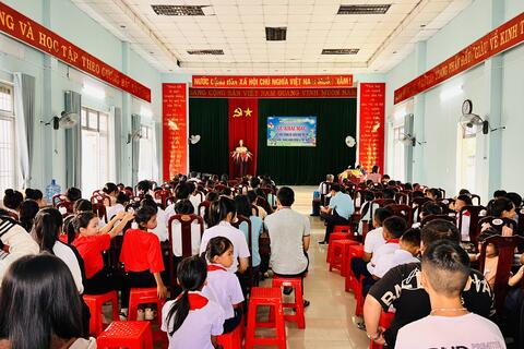 Xã Vinh Quang: Tổ chức Lễ khai mạc các hoạt động hè; diễn đàn trẻ em và triển khai Tháng hành động vì trẻ em năm 2024