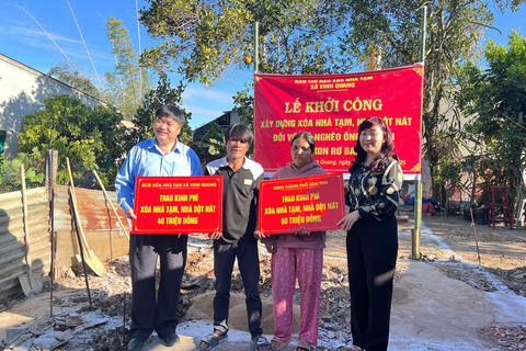 Khởi công xây dựng xoá nhà tạm, nhà dột nát cho hộ ông A Nơch thôn Kon Rơ Bang 1, xã Vinh Quang